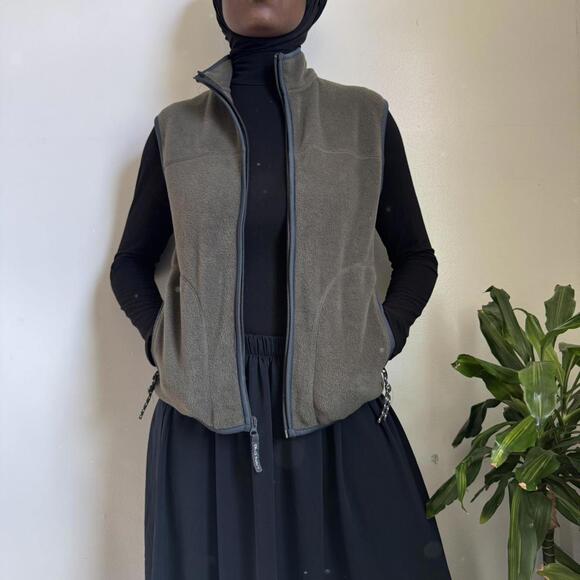 Women’s‎ lightweight gorpcore fleece sweater vest in green size 12 - Picture 4 of 6